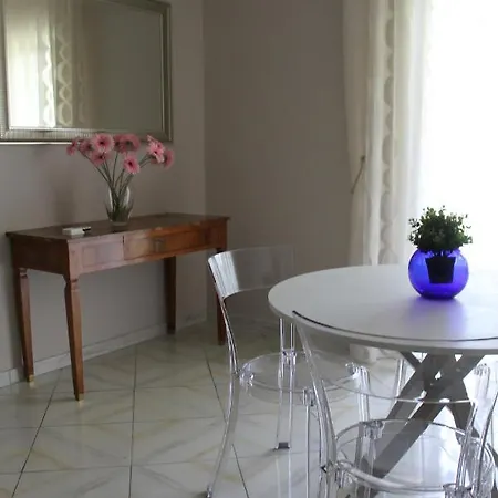 Domus Senior Guest house *